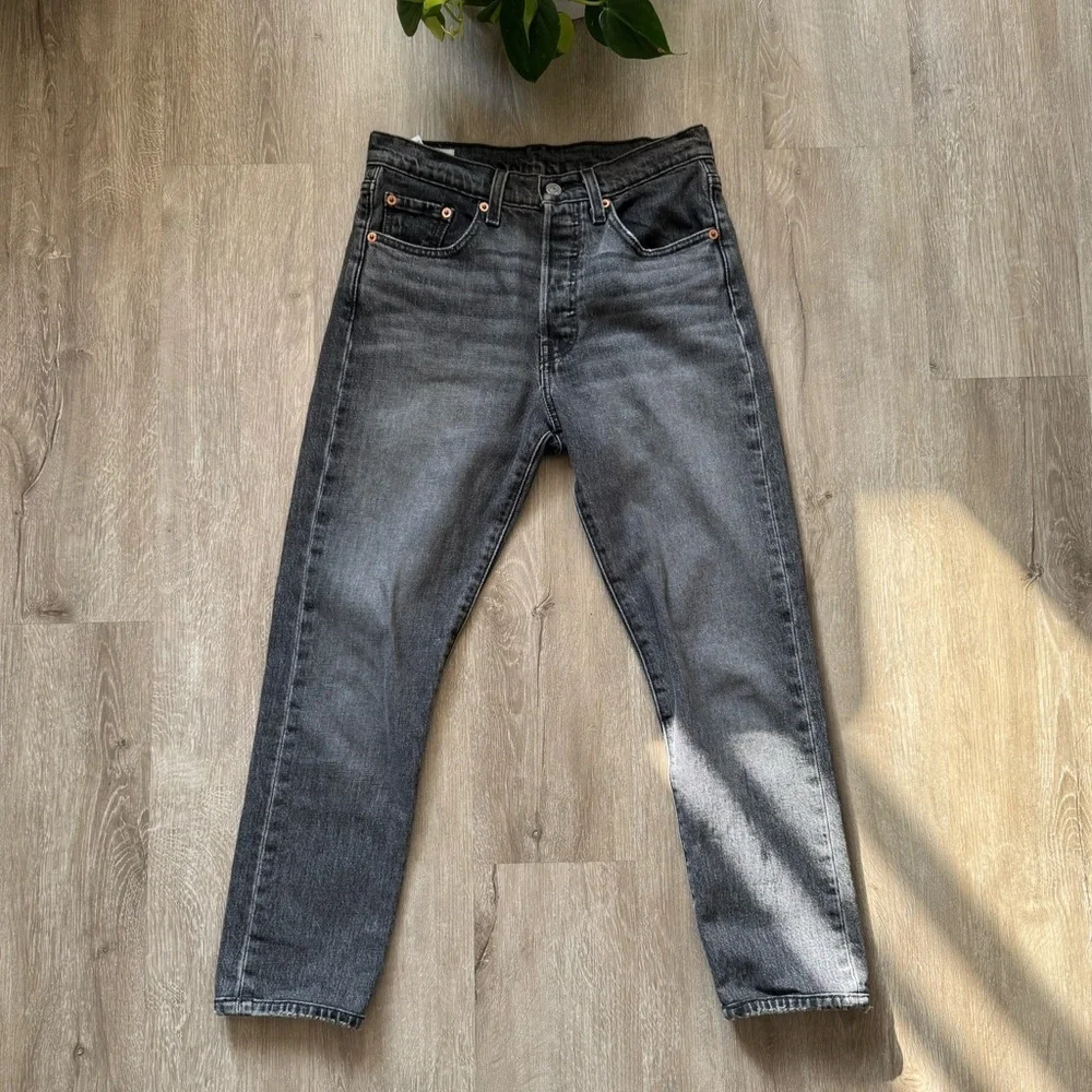 Levi’s 501 Classic Black Faded Look size 25